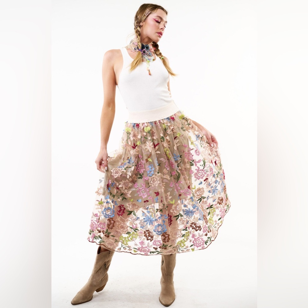 Aratta Roman Holiday Skirt - Size Medium NWT